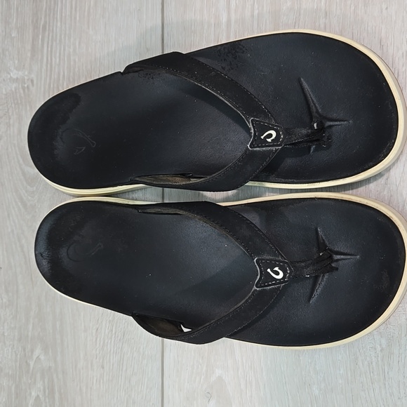 Olukai Women's Nu'API Leather Thong T Strap Platform Black Flip Flops Sandals 9 - Picture 3 of 10